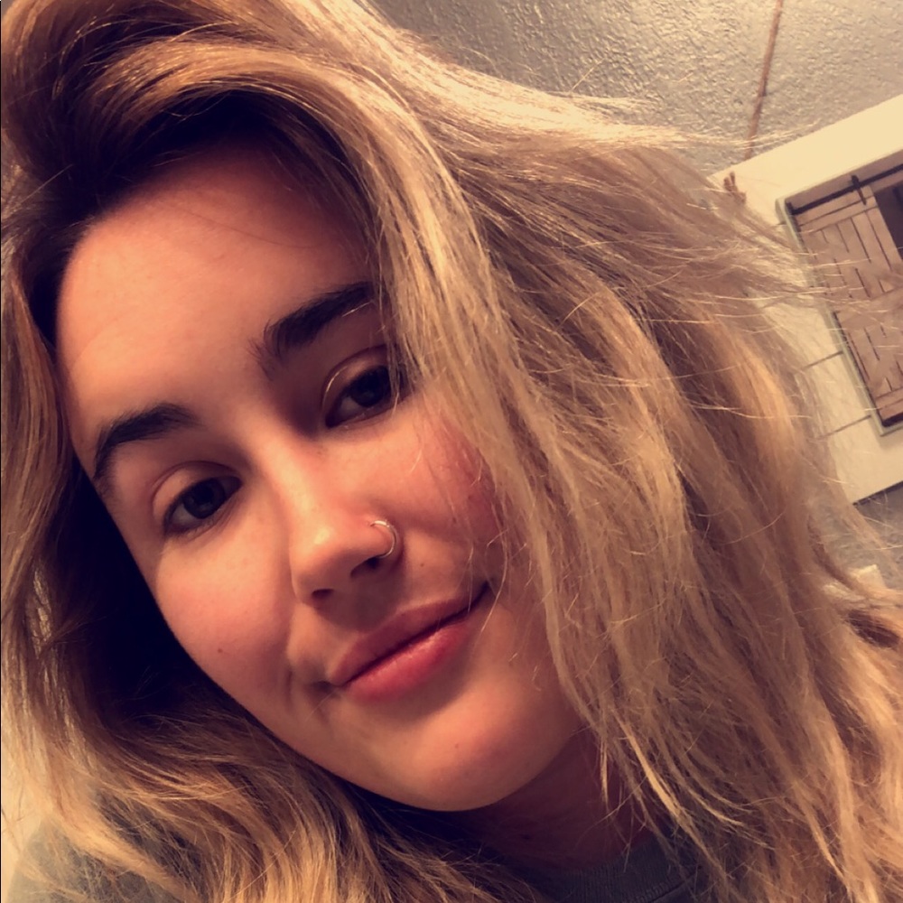 Meet your Posher, Zoe